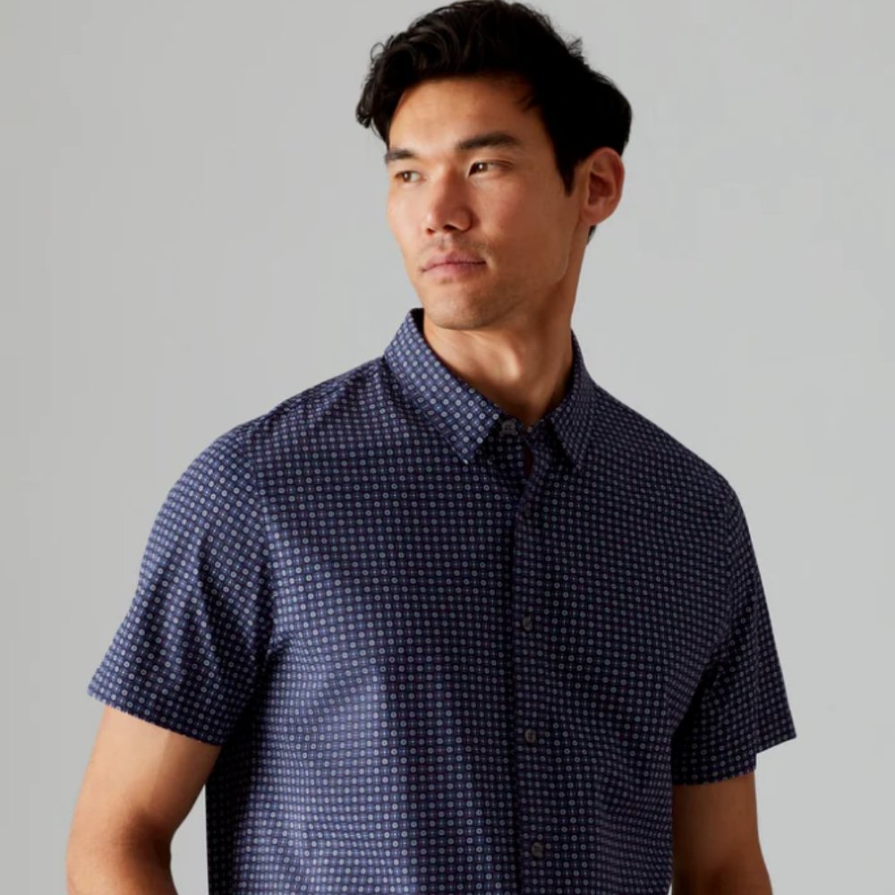 Rhone Men’s Commuter Short Sleeve Button Down Shirt Size L Blue Foulard - NWT